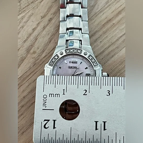 Seiko Coutura Ladies Watch Genuine Diamonds Pink Pearl Dial Stainless Bracelet